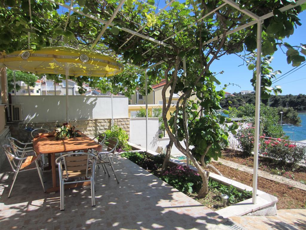 Apartments Saldun Трогир Экстерьер фото